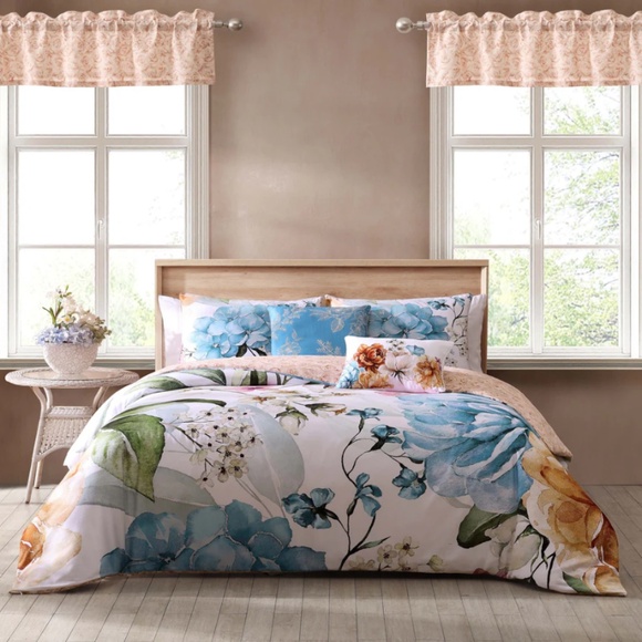 Bebejan Maia Reversible King Comforter Set - Picture 1 of 6